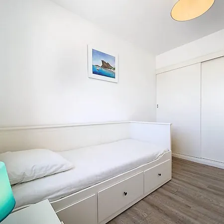 T3 Avec Climatisation Et Terrasse A 50m De La - Fr-1-770-20 Apartmán